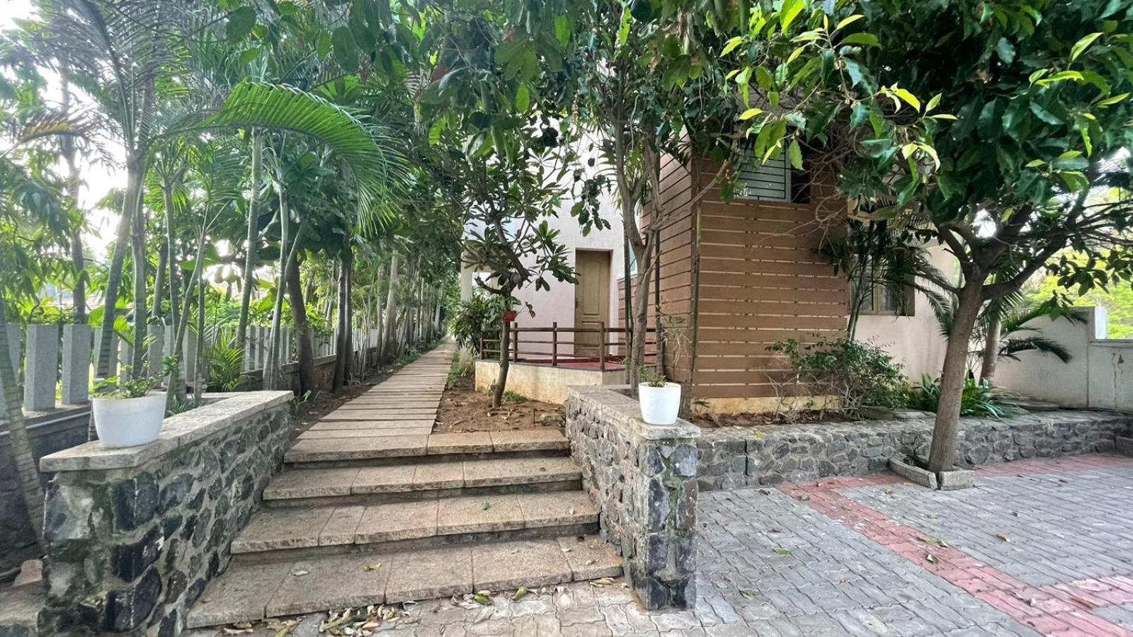 Barefootbay - Villa With Private Beach Access Madrás Exterior foto